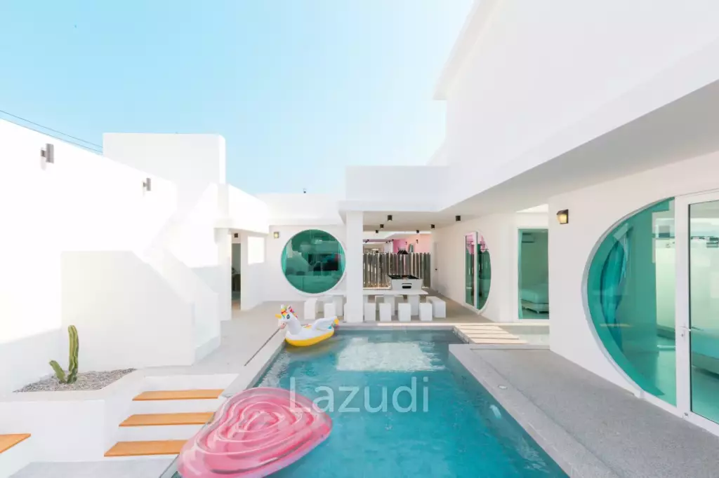 Luxurious 4 Bedroom Villa with Pool in Huahin