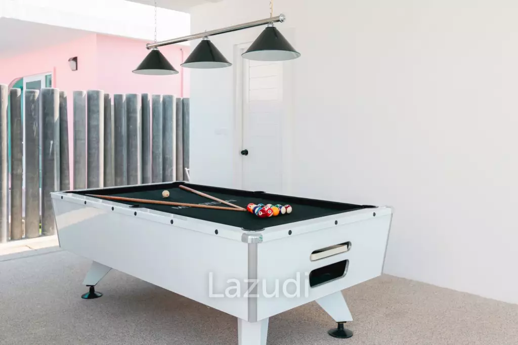 Luxurious 4 Bedroom Villa with Pool in Huahin