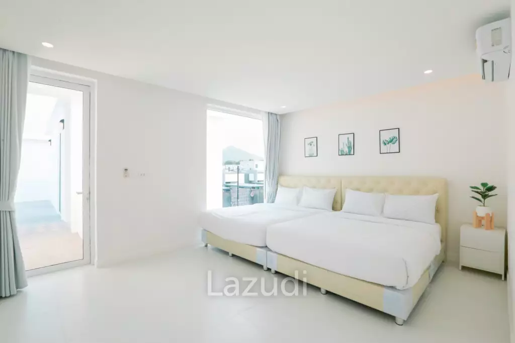 Luxurious 4 Bedroom Villa with Pool in Huahin