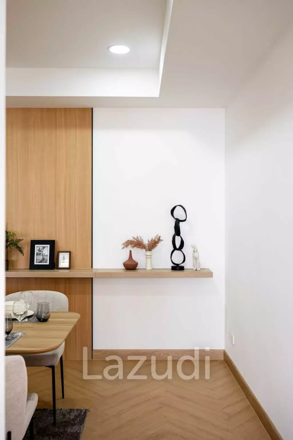 90 sqm high floor condo at Hampton Thonglor 10 in Watthana Bangkok