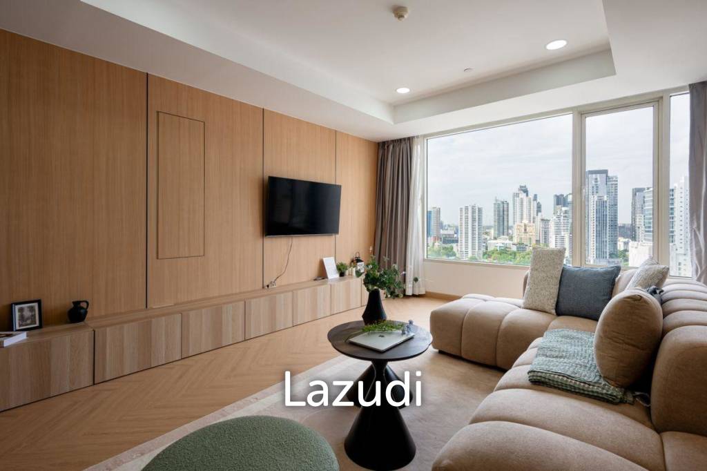 90 sqm high floor condo at Hampton Thonglor 10 in Watthana Bangkok