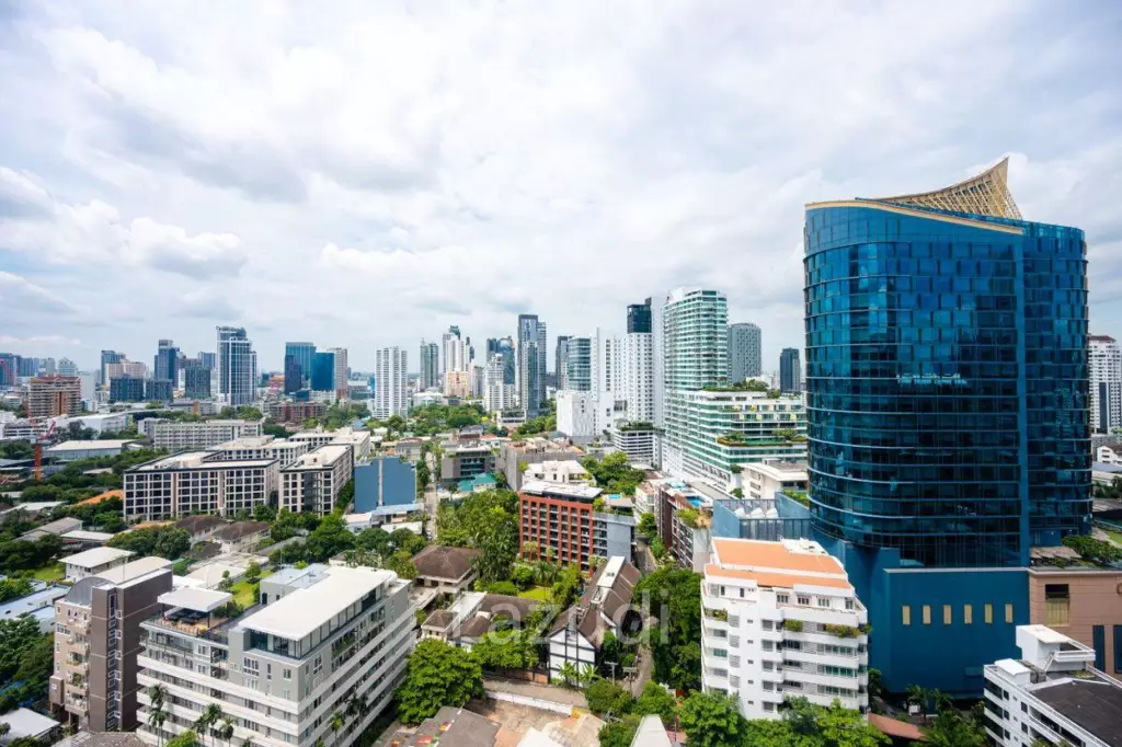 90 sqm high floor condo at Hampton Thonglor 10 in Watthana Bangkok