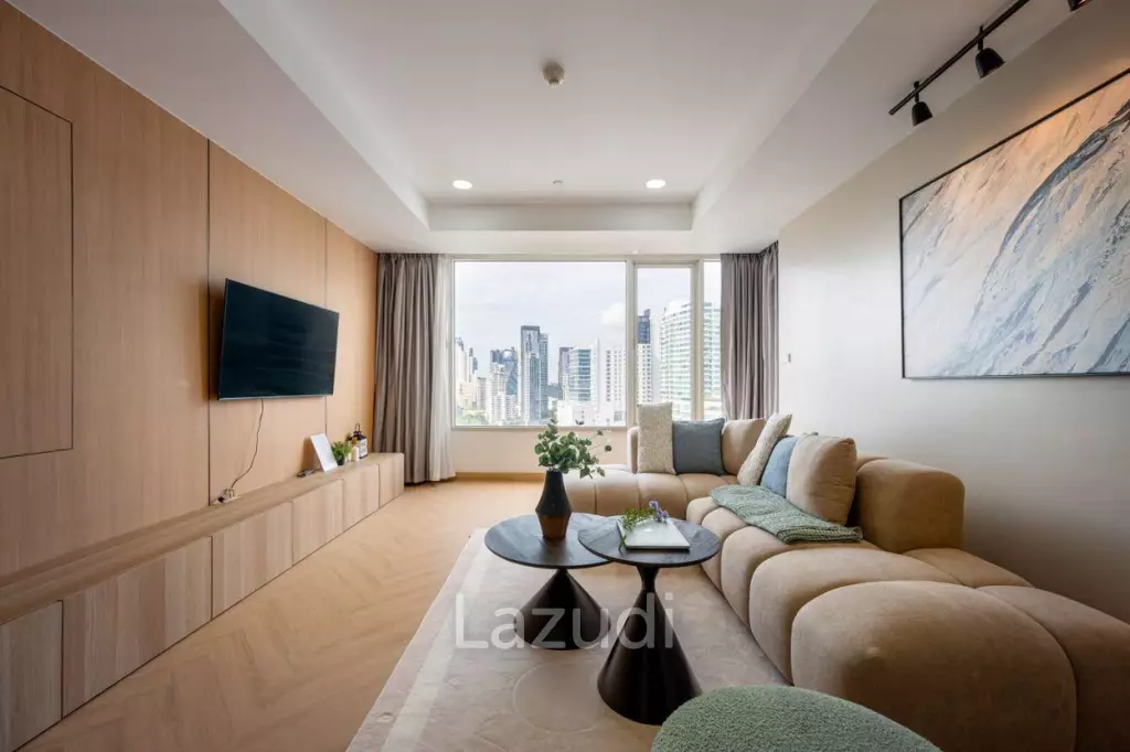 90 sqm high floor condo at Hampton Thonglor 10 in Watthana Bangkok
