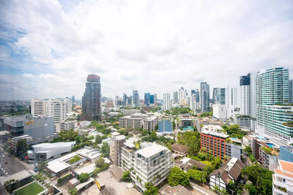 90 sqm high floor condo at Hampton Thonglor 10 in Watthana Bangkok
