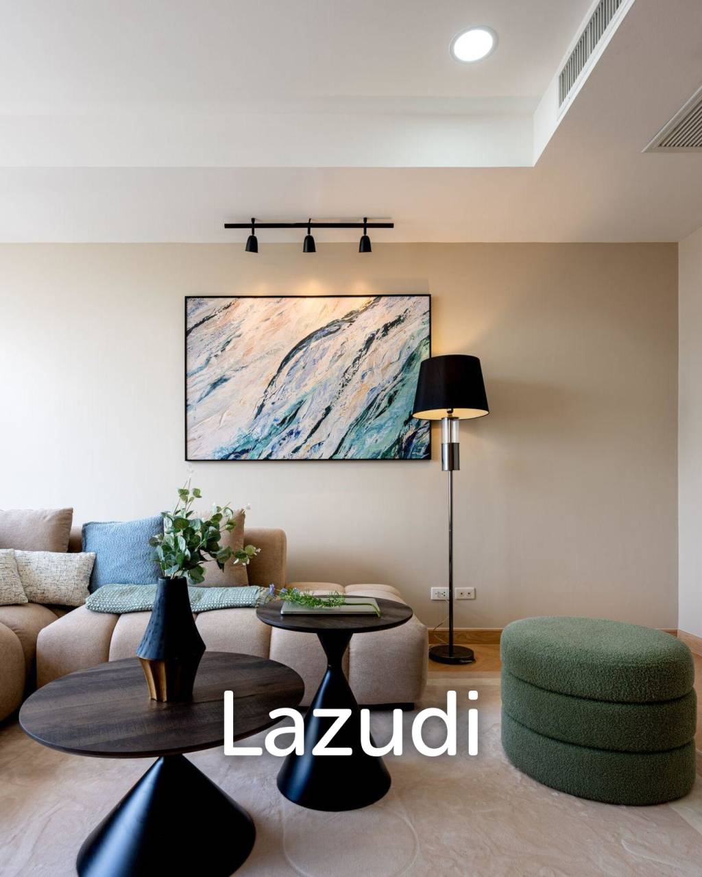 90 sqm high floor condo at Hampton Thonglor 10 in Watthana Bangkok