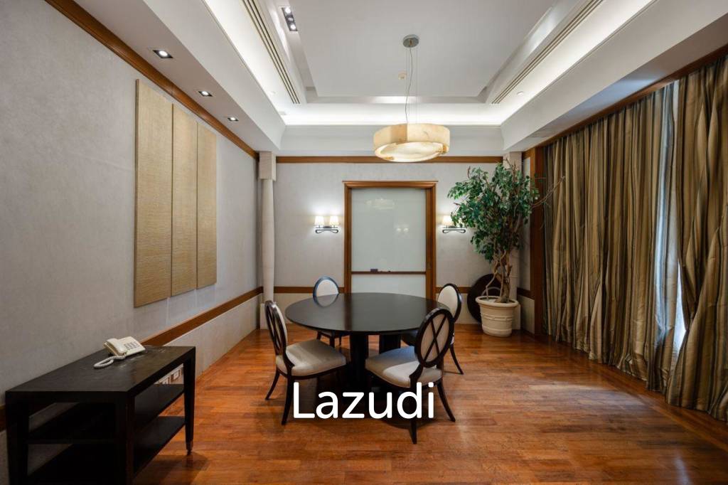 90 sqm high floor condo at Hampton Thonglor 10 in Watthana Bangkok