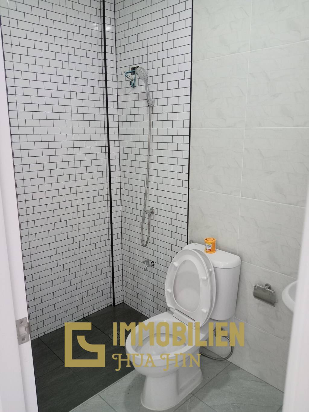 HIN LEK FAI: Doppelhaushälfte mit 2 Schlafzimmern und 2 Badezimmern