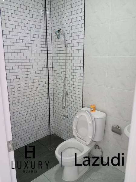 HIN LEK FAI: 2 bedroom, 2 bathroom, Semi-detached House