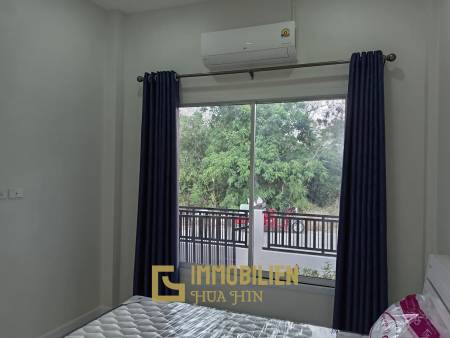 HIN LEK FAI: Doppelhaushälfte mit 2 Schlafzimmern und 2 Badezimmern