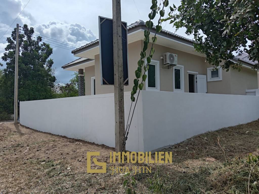 HIN LEK FAI: Doppelhaushälfte mit 2 Schlafzimmern und 2 Badezimmern