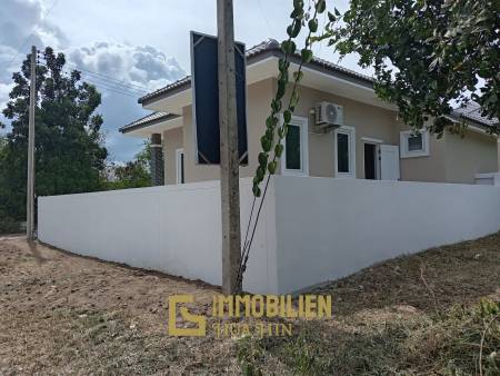 HIN LEK FAI: Doppelhaushälfte mit 2 Schlafzimmern und 2 Badezimmern