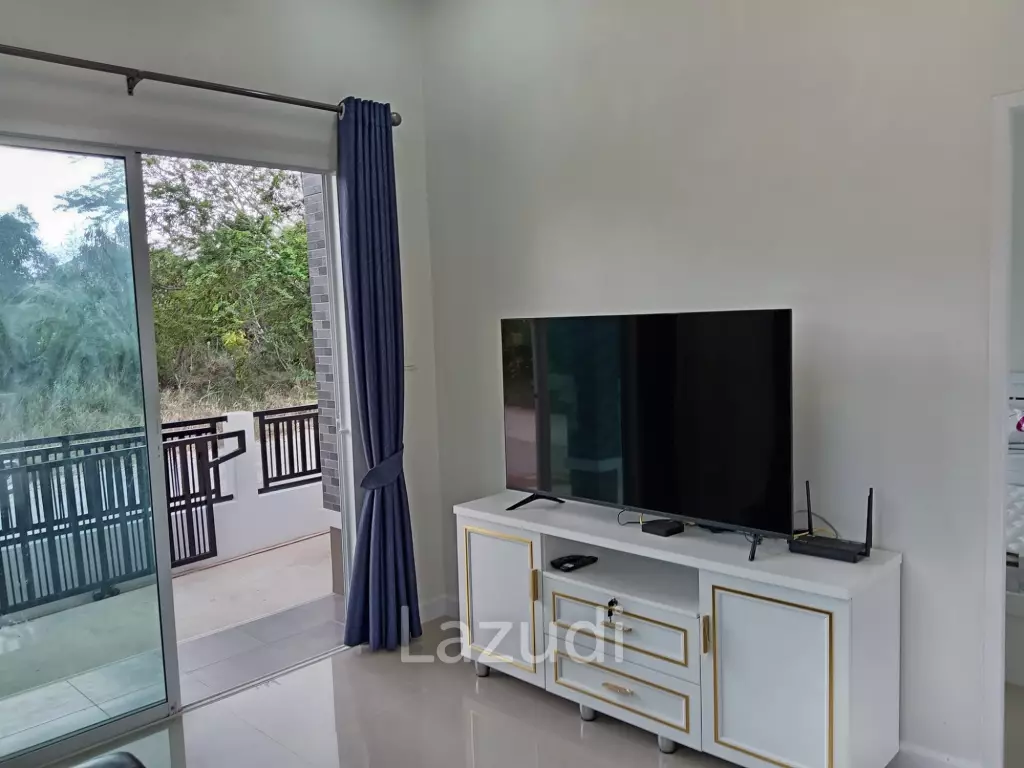HIN LEK FAI: 2 bedroom, 2 bathroom, Semi-detached House