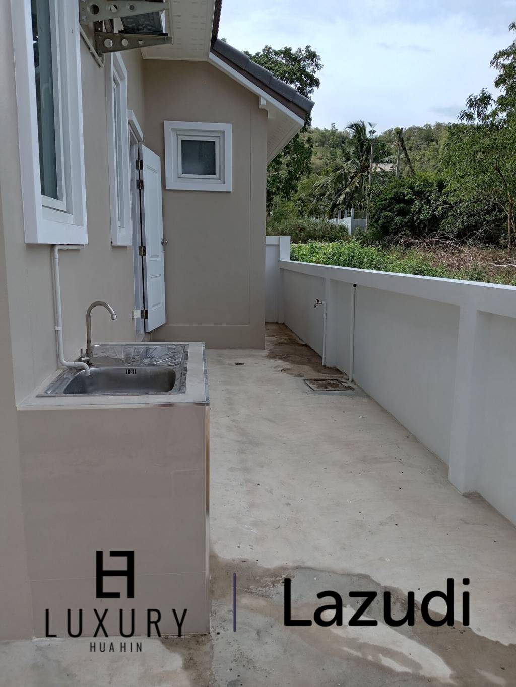 HIN LEK FAI: 2 bedroom, 2 bathroom, Semi-detached House