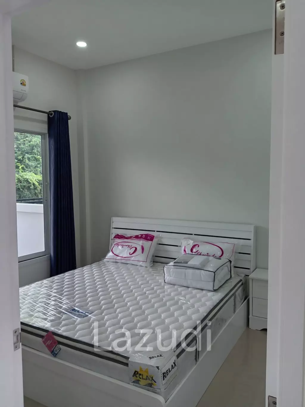 HIN LEK FAI: 2 bedroom, 2 bathroom, Semi-detached House