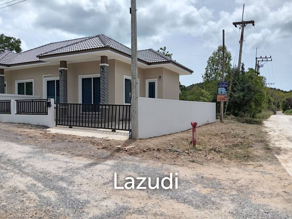 HIN LEK FAI: 2 bedroom, 2 bathroom, Semi-detached House