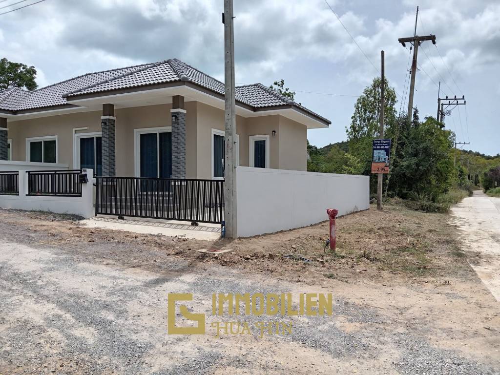 HIN LEK FAI: Doppelhaushälfte mit 2 Schlafzimmern und 2 Badezimmern