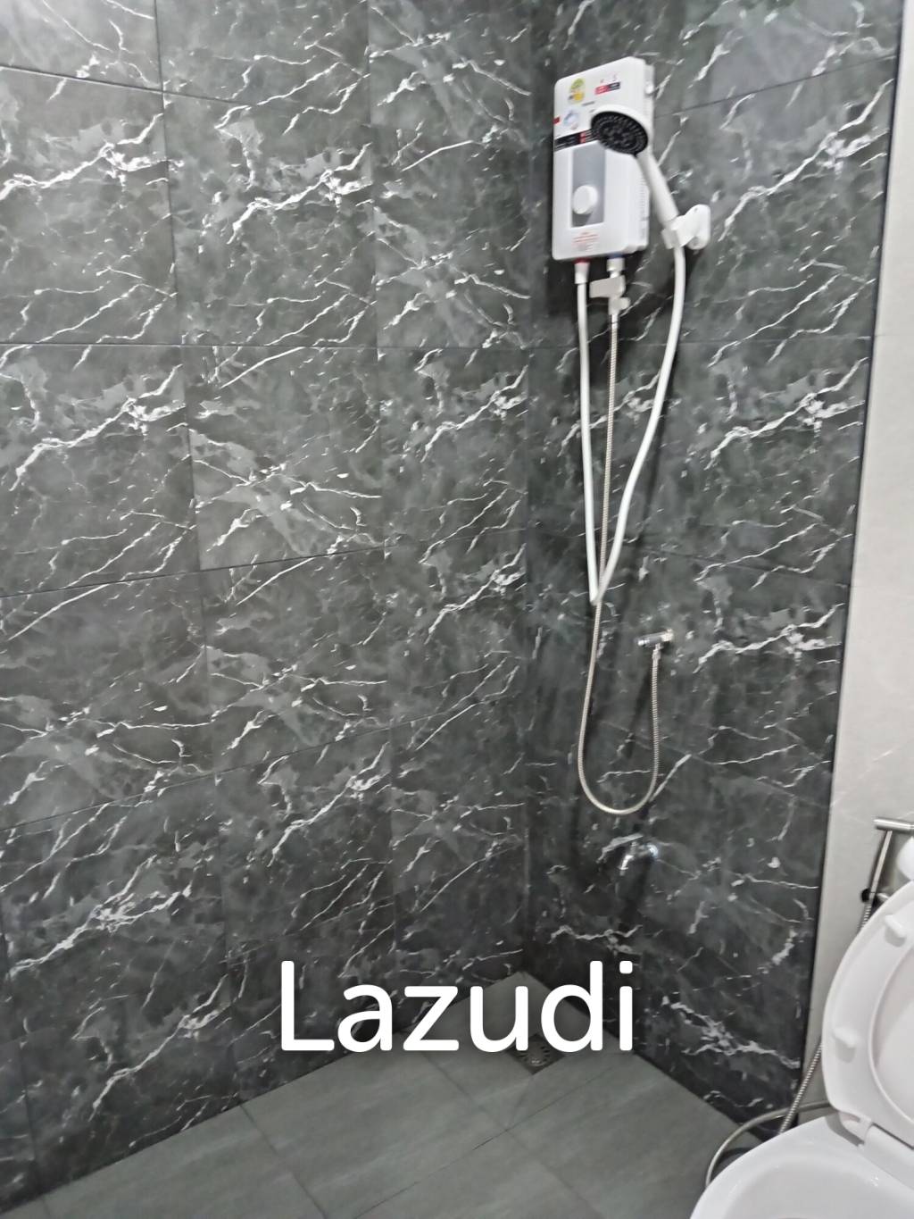 HIN LEK FAI: 2 bedroom, 2 bathroom, Semi-detached House