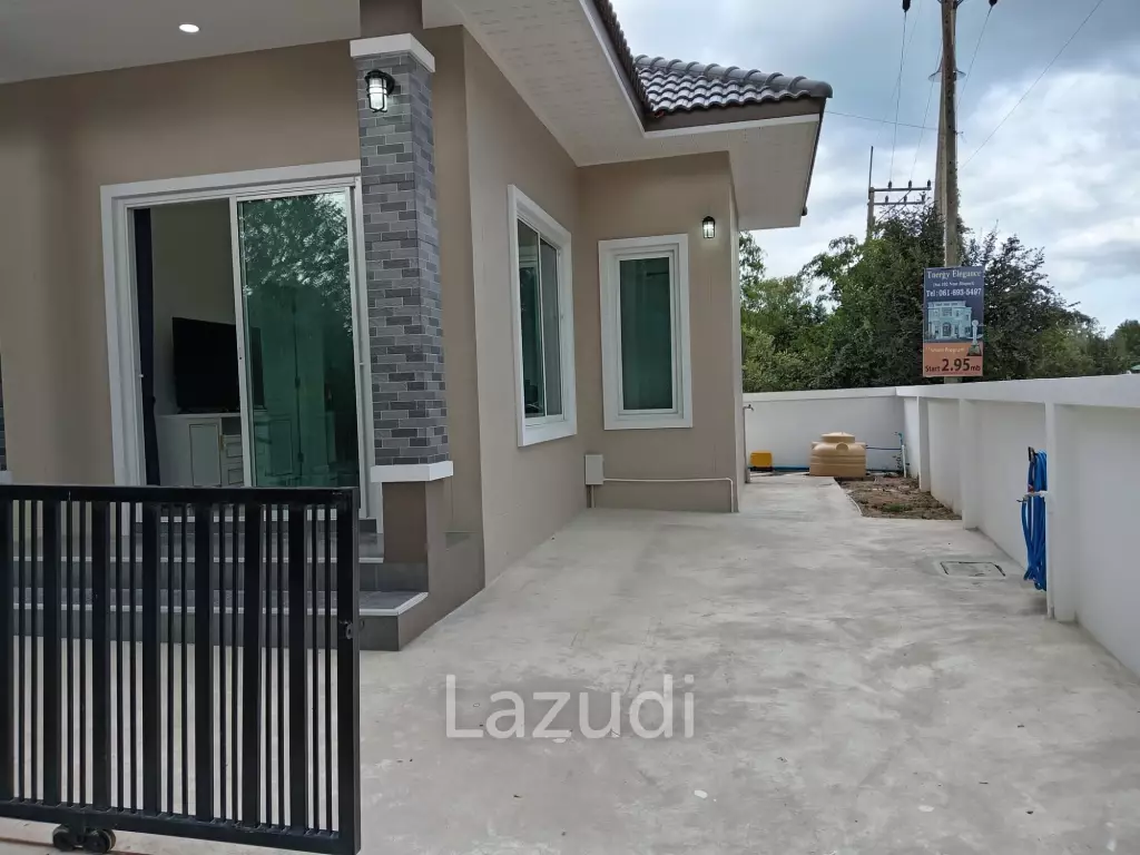 HIN LEK FAI: 2 bedroom, 2 bathroom, Semi-detached House