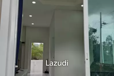 บ้านหินเหล็กไฟ: 2 ห้องนอน, 2 ห้องน้ำ, บ้านแฝด