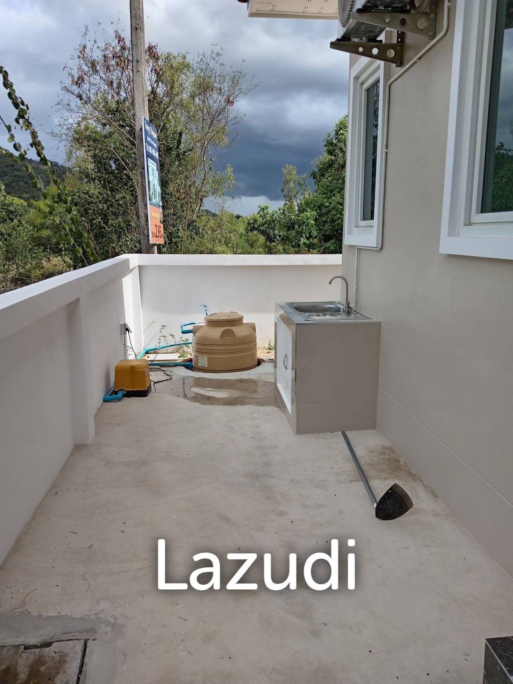 HIN LEK FAI: 2 bedroom, 2 bathroom, Semi-detached House