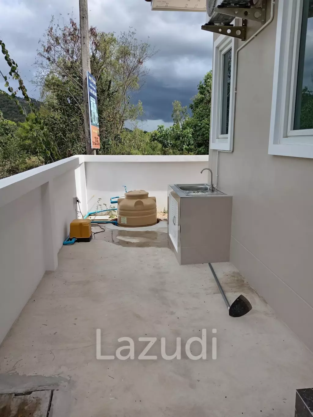HIN LEK FAI: 2 bedroom, 2 bathroom, Semi-detached House