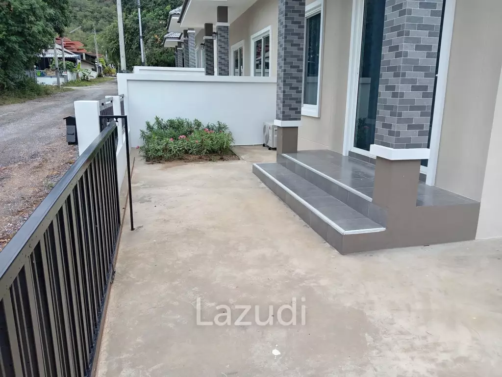 HIN LEK FAI: 2 bedroom, 2 bathroom, Semi-detached House