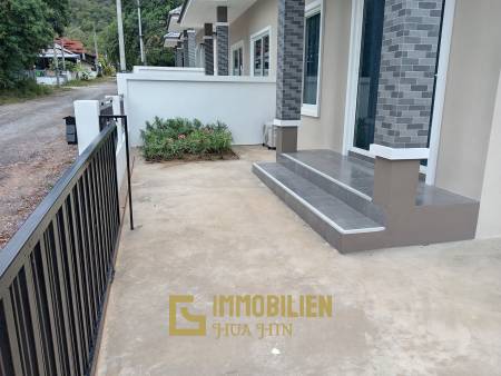 HIN LEK FAI: Doppelhaushälfte mit 2 Schlafzimmern und 2 Badezimmern