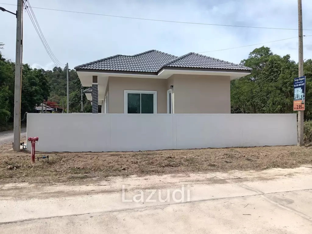 HIN LEK FAI: 2 bedroom, 2 bathroom, Semi-detached House