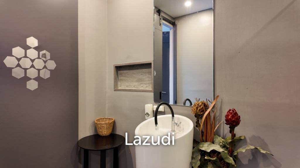 Stunning Modern 2BR Townhouse with Private Pool