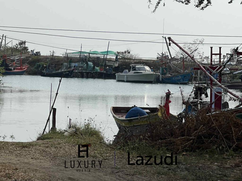 SAM ROI YOT: Your Private Coastal Haven Awaits