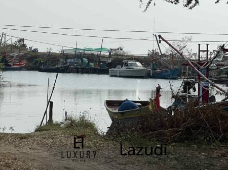 SAM ROI YOT: Your Private Coastal Haven Awaits