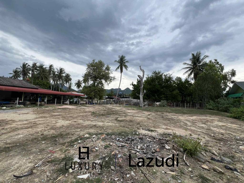 SAM ROI YOT: Your Private Coastal Haven Awaits