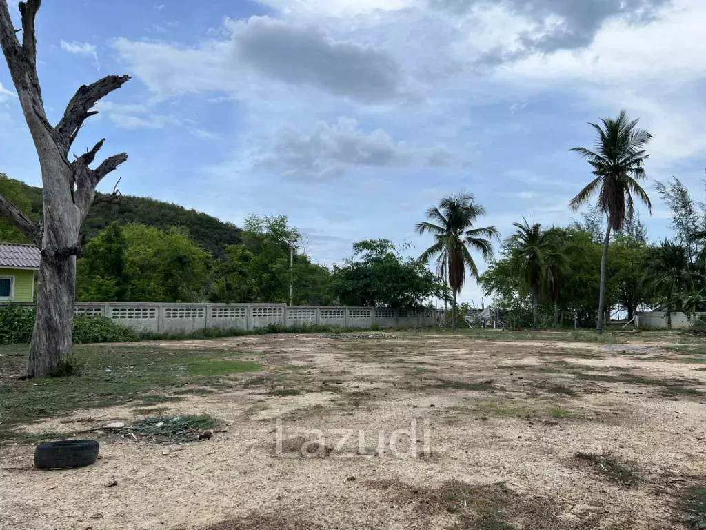 SAM ROI YOT: Your Private Coastal Haven Awaits