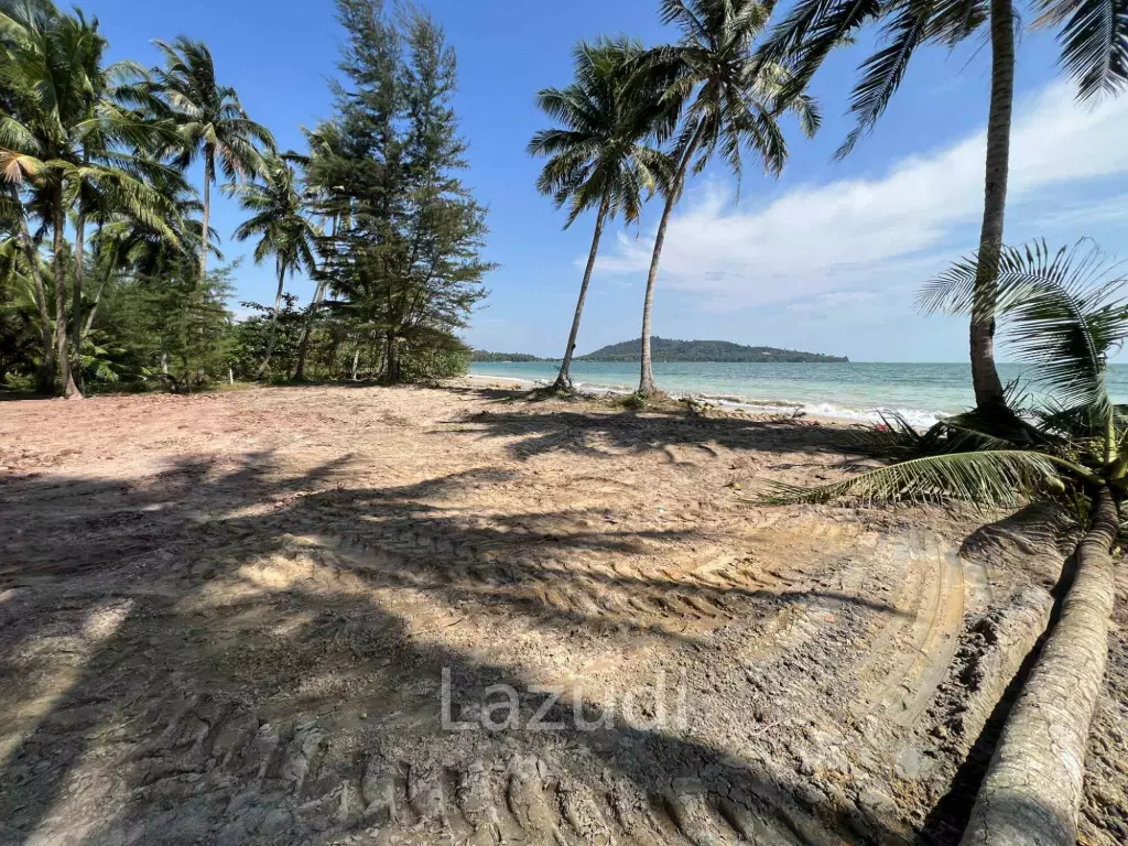 Chumphon Province: Rare Beachfront Land for Sale