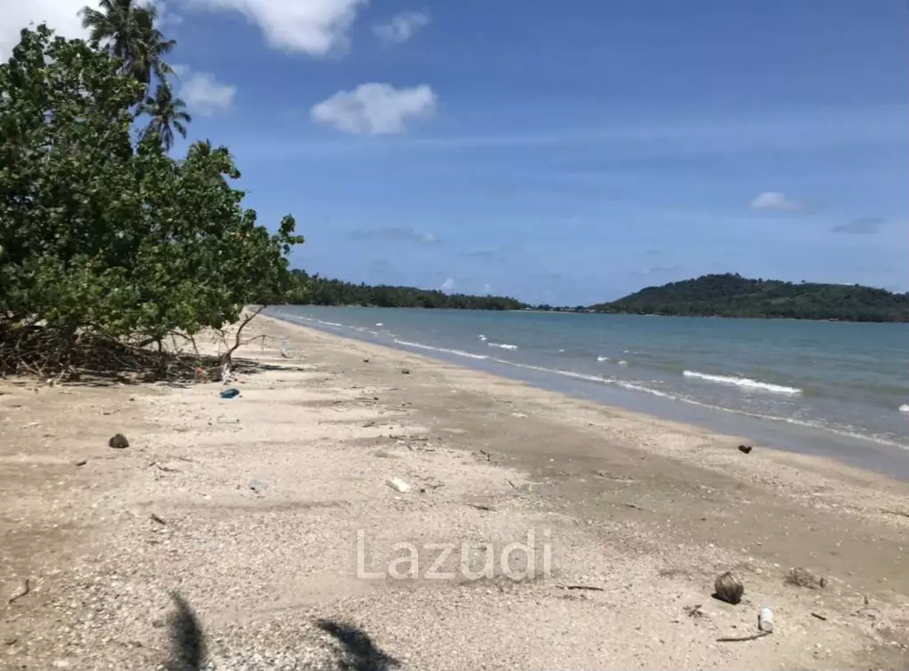Chumphon Province: Rare Beachfront Land for Sale