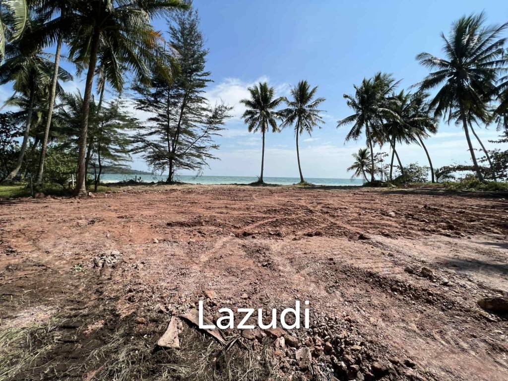 Chumphon Province: Rare Beachfront Land for Sale
