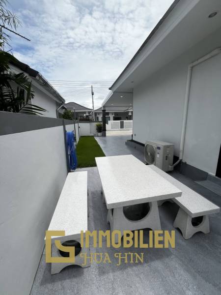 Zent-Projekt: Villa mit 2 Schlafzimmern und 2 Bädern, komplett ausgestattet