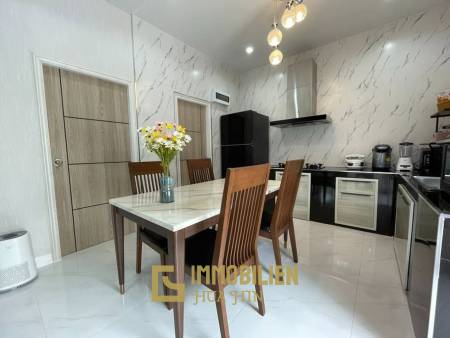 Zent-Projekt: Villa mit 2 Schlafzimmern und 2 Bädern, komplett ausgestattet