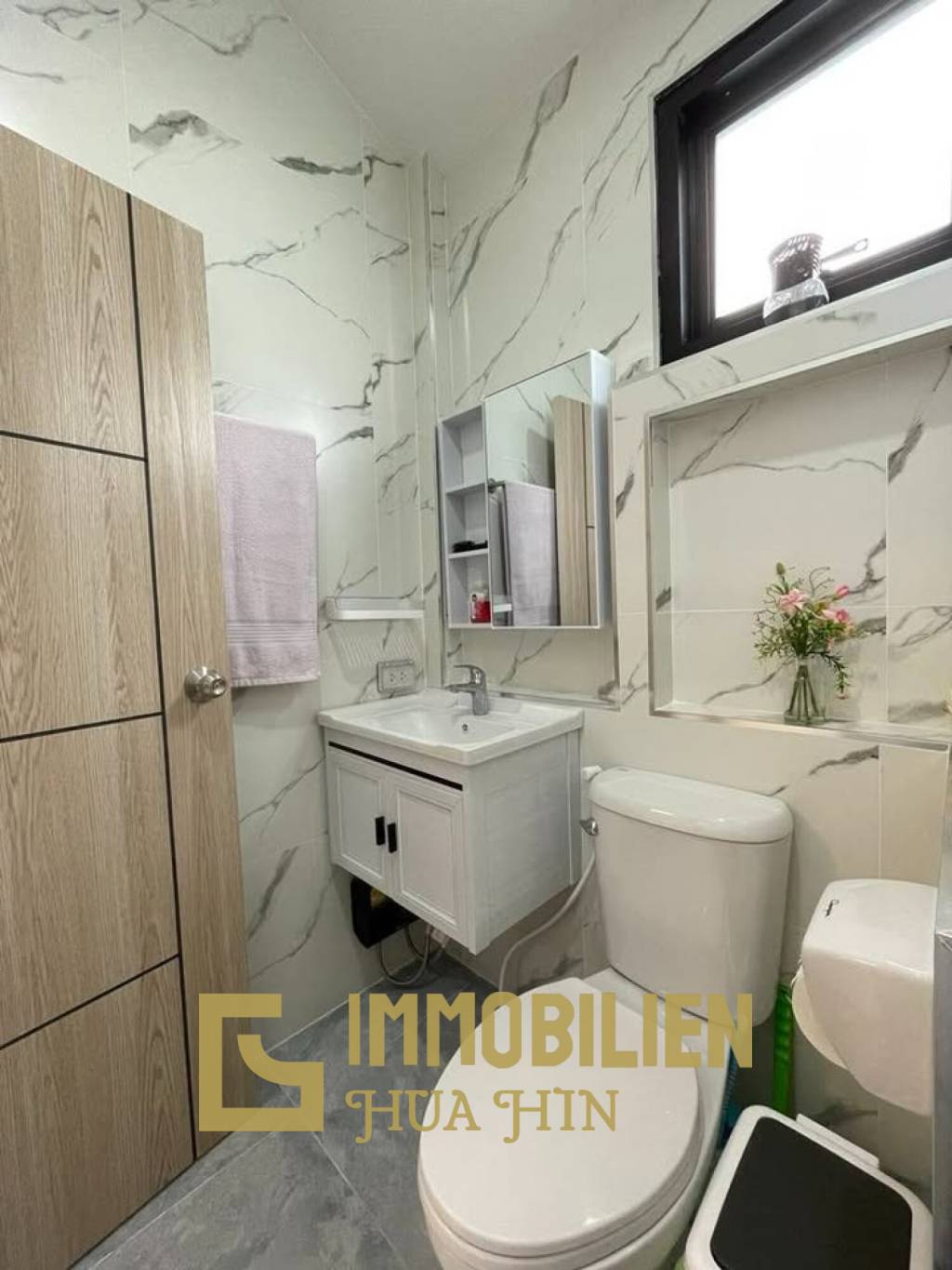 Zent-Projekt: Villa mit 2 Schlafzimmern und 2 Bädern, komplett ausgestattet