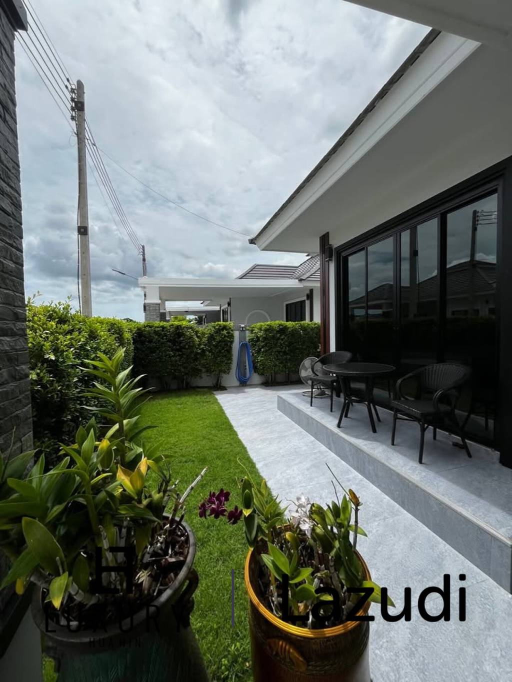 220 metro cuadrado 2 ` 2 Baño Villa de Venta