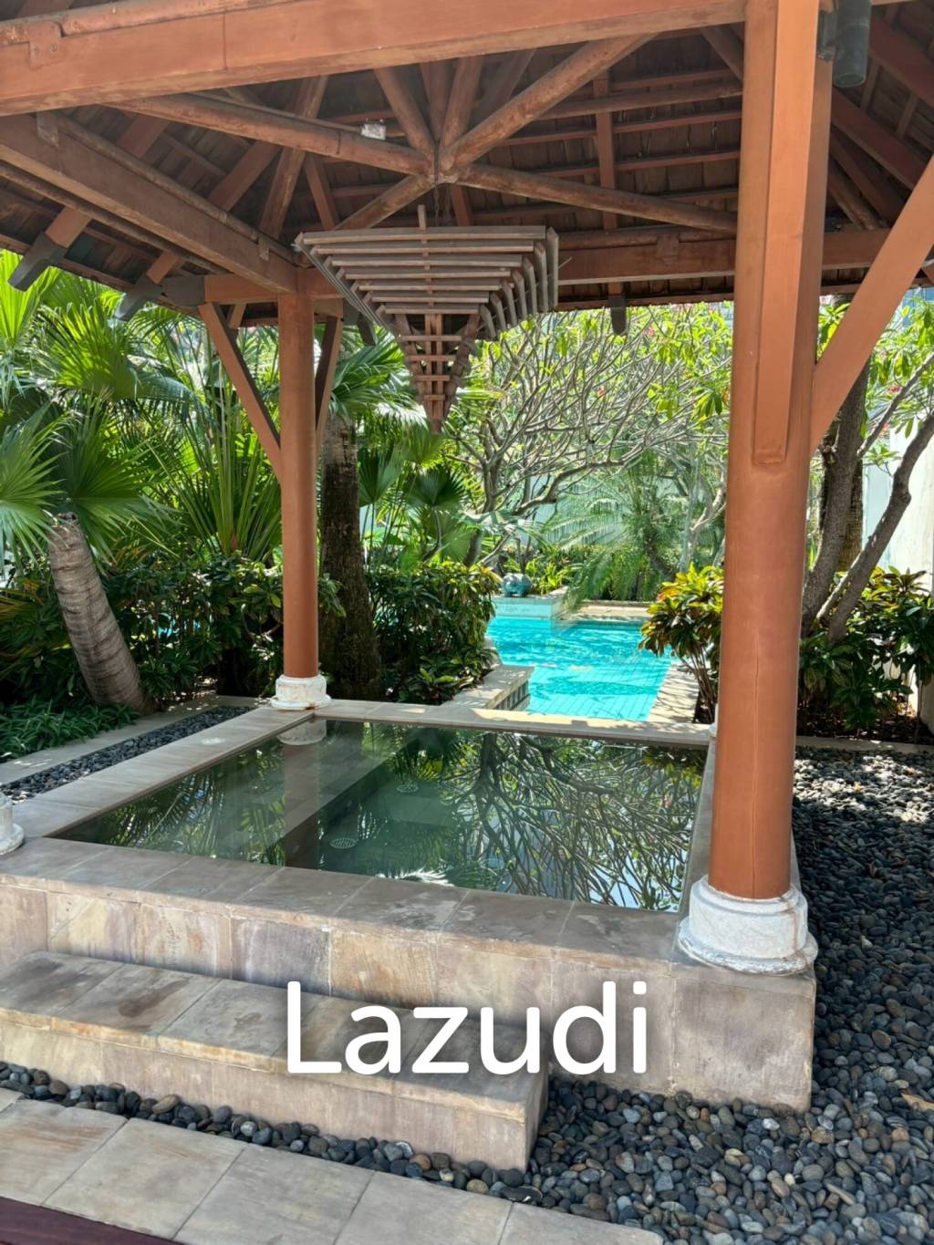 2 Bedroom  2 Bathroom 130 SQ.M Athenee Residence
