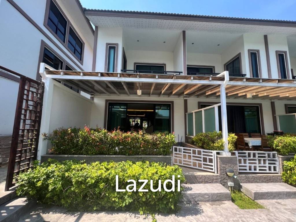 RIVIERA PEARL : 2 Bed Townhouse near town