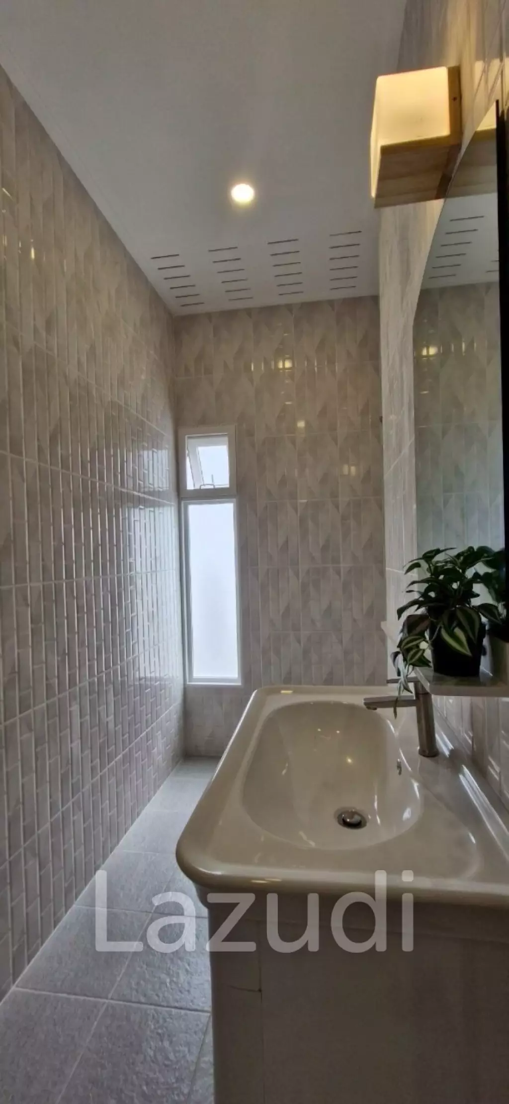 3 Bedrooms 2 Bathrooms 156 SQ.M. The flow by Sabai Home