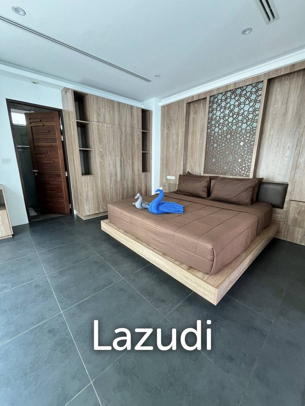 3-bedroom pool villa with Jacuzzi for rent in Rawai