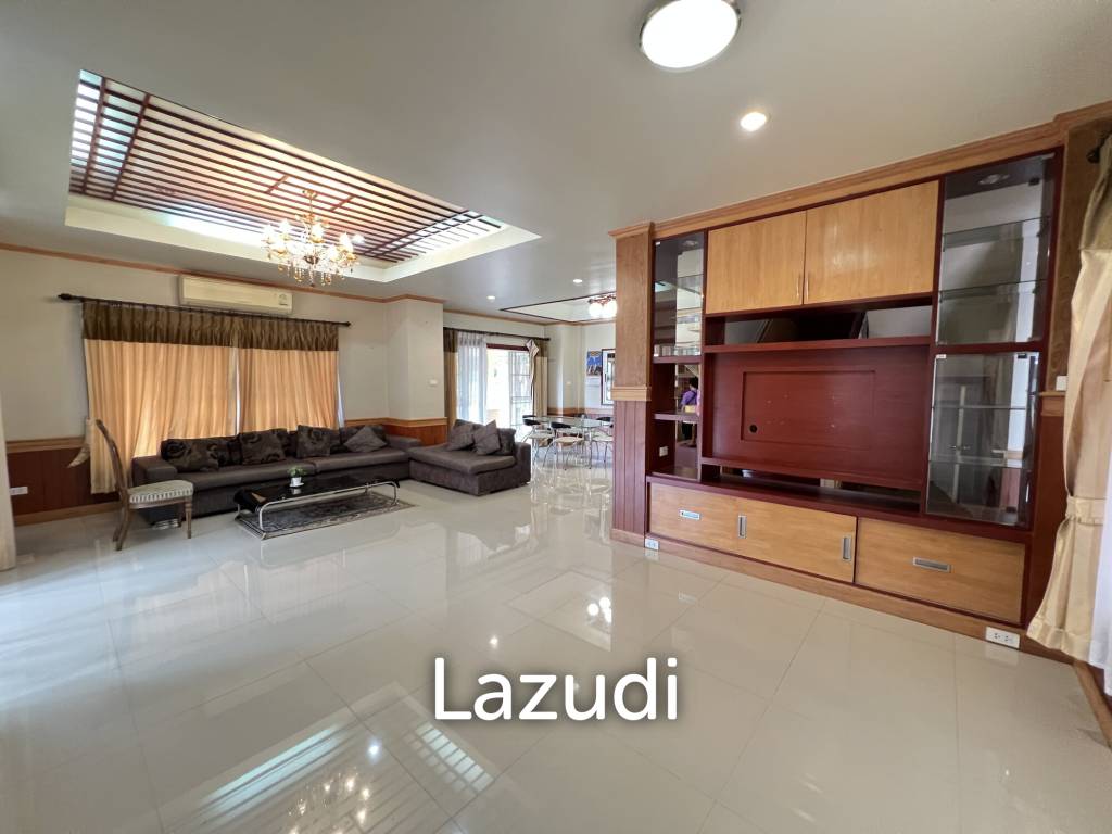 บ้าน 2 ชั้นให้เช่า 4 ห้องนอนในโครงการกุลพันธ์วิล เชียงราย