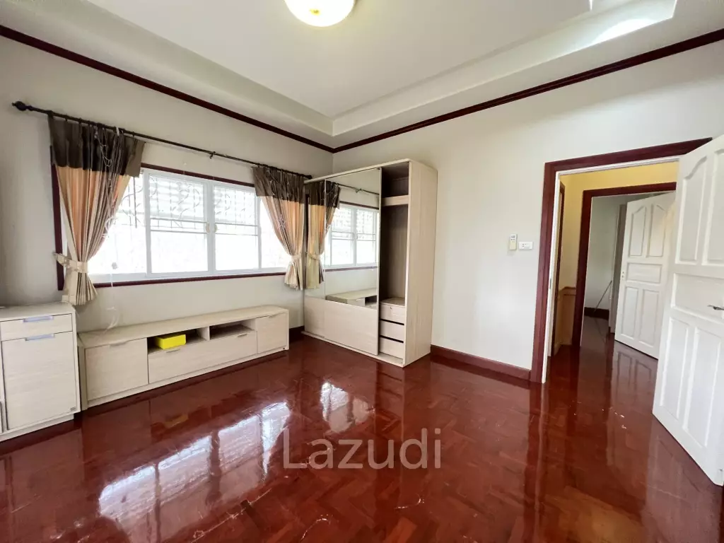บ้าน 2 ชั้นให้เช่า 4 ห้องนอนในโครงการกุลพันธ์วิล เชียงราย