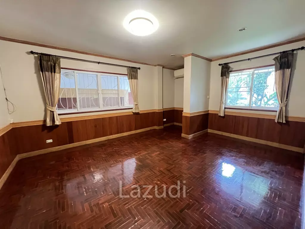 บ้าน 2 ชั้นให้เช่า 4 ห้องนอนในโครงการกุลพันธ์วิล เชียงราย