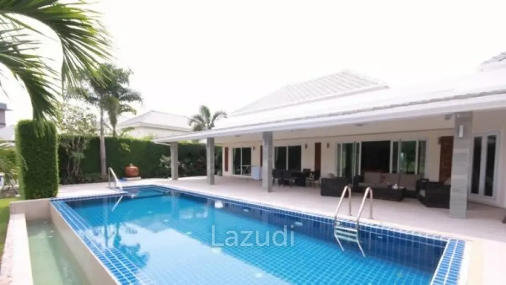 BLACK MOUNTAIN : Luxury 3 Bed Pool Villa