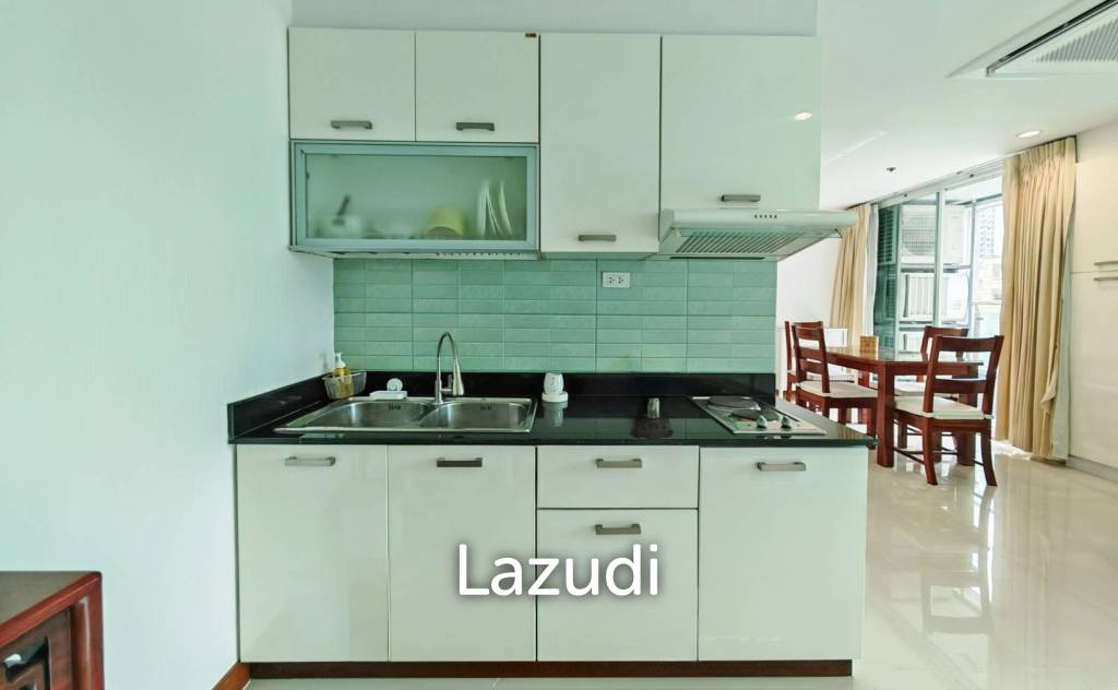 67 sqm condo Sukhumvit Living Town 2 bedroom in Khlong Toei Nuea Bangkok