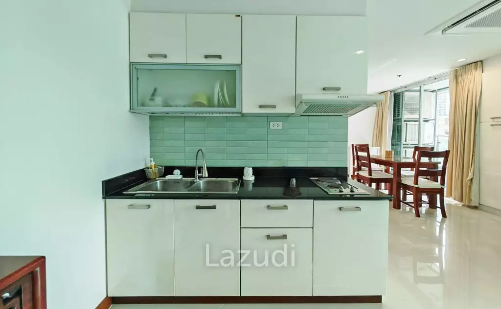 67 sqm condo Sukhumvit Living Town 2 bedroom in Khlong Toei Nuea Bangkok